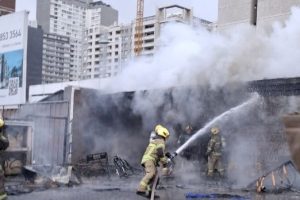 Con voluntarios de 11 Compañías se trabajó en incendio de Estación Central