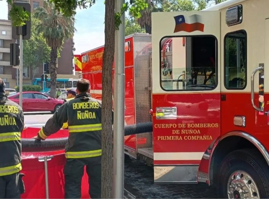 Apoyo de Cuerpos de Bomberos Metropolitanos fue clave ante el incendio de Toesca