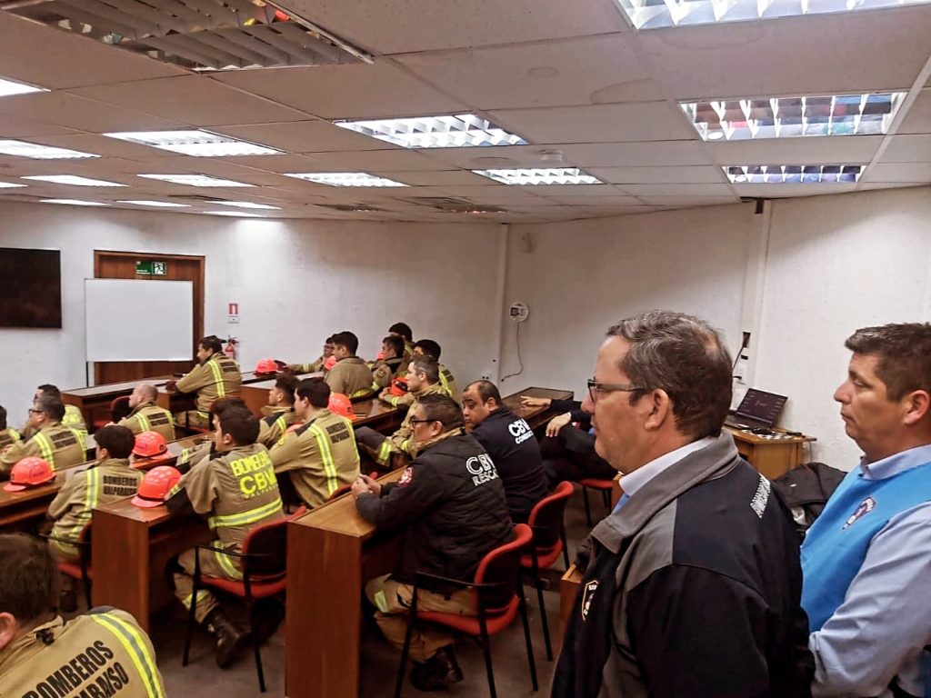 Vicesuperintendente del CBS participó como acreditador de equipo HazMat de Bomberos de Valparaíso