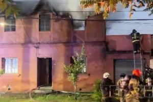 Voluntarios del CBS controlaron incendio que afectó casa en Providencia