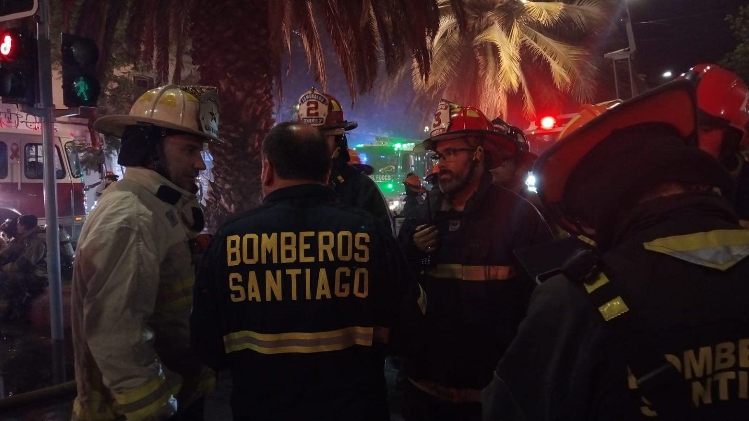 INCENDIO-AV.-BRASIL-NOCHE-3-1536x864.jpg