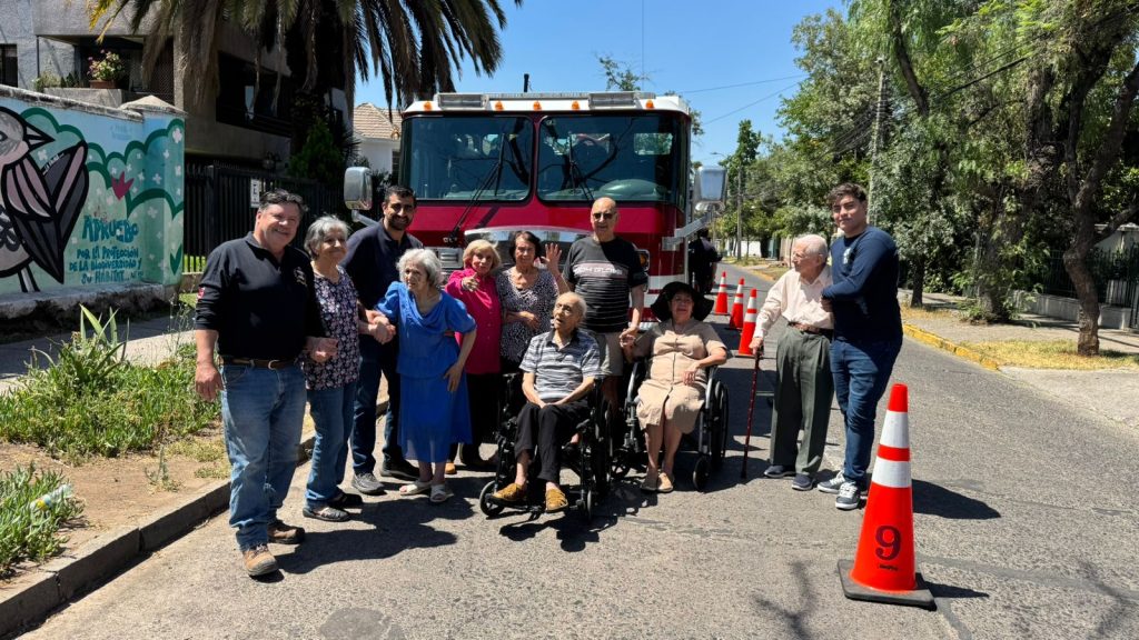 “Bomba Yungay” visitó a su Primera Antigüedad, Mario Joo