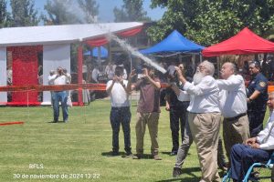 Bomberos por siempre: Peña de los 50 Años recibió a la Unidad Simbólica de Ñuñoa